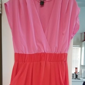 Two tone short sleeve dress with pocket